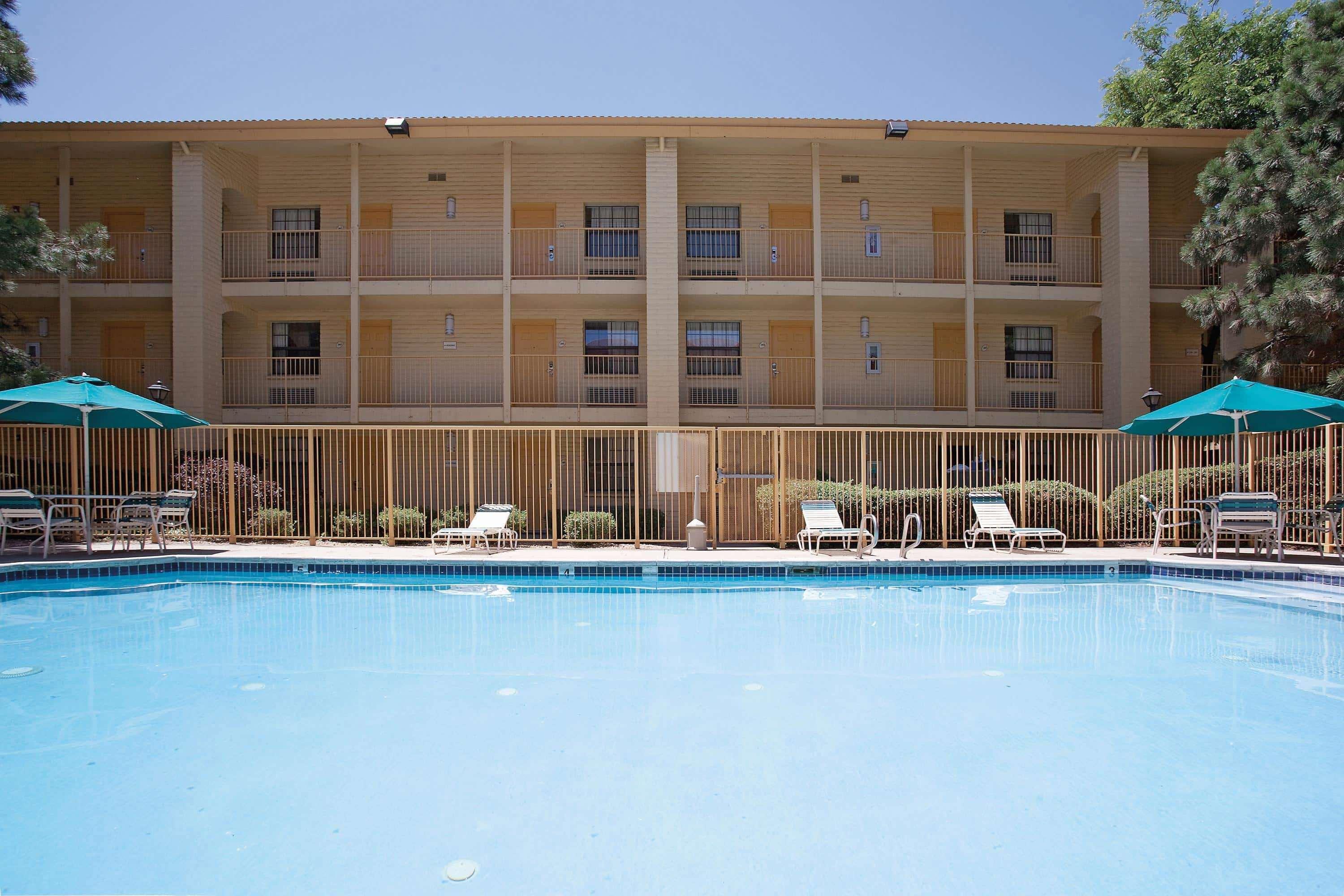 La Quinta Inn By Wyndham Denver Голдън Екстериор снимка